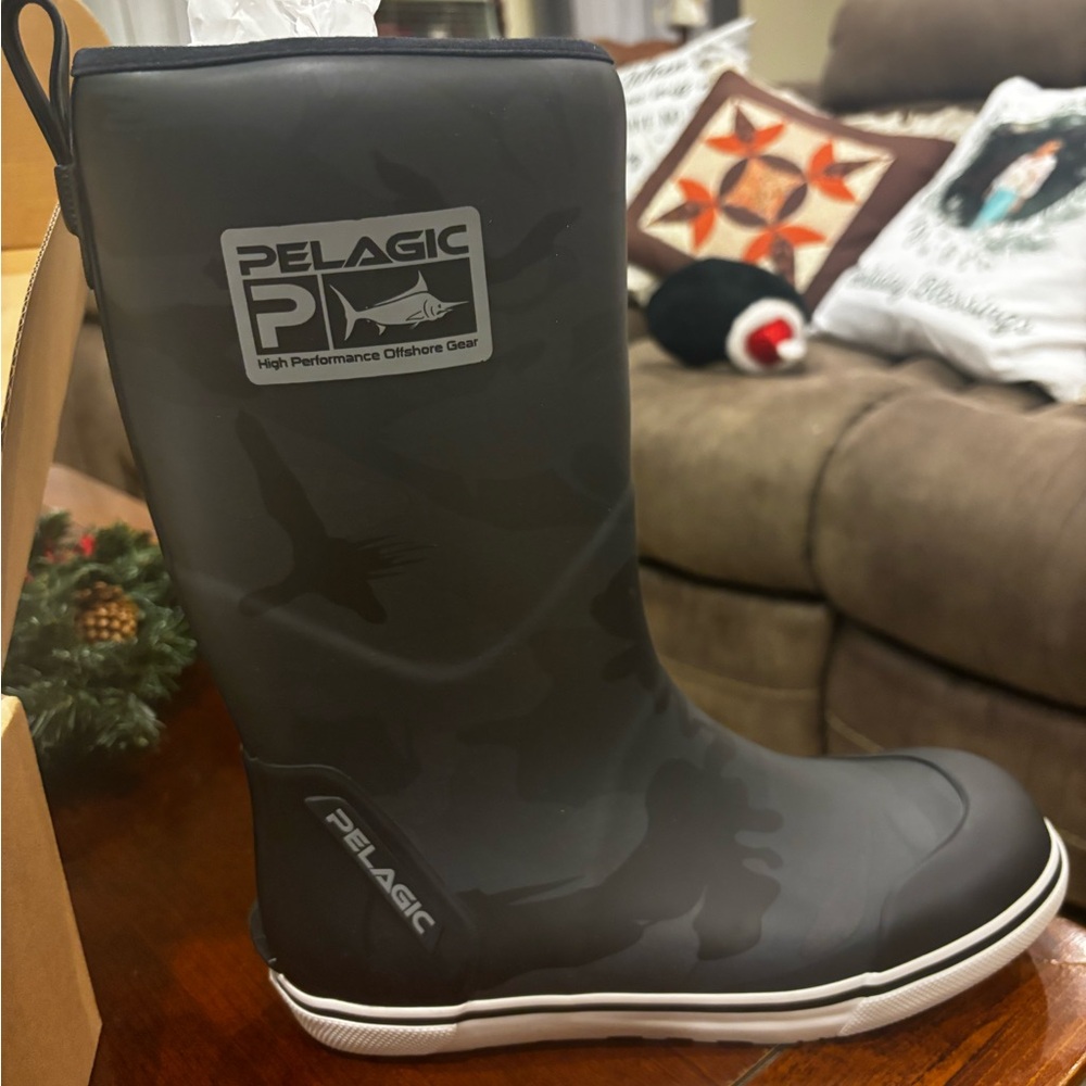Pelagic Longshore 12” Fishing Boots